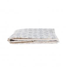 Camomile London Ledikant quilt mini polka dot